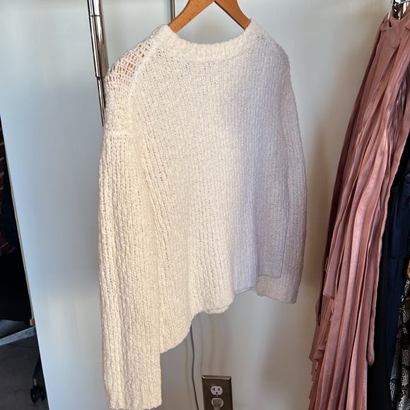Merino Wool Vince Sweater - Picture 2 of 4